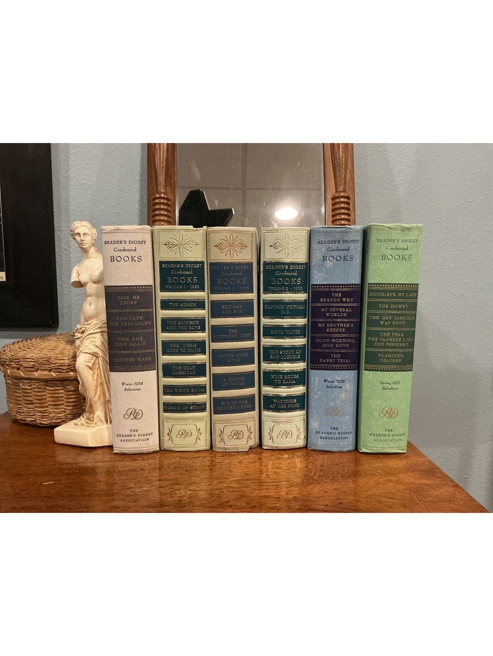 Vintage Reader's Digest Condensed Books Collection Decorative Book Set